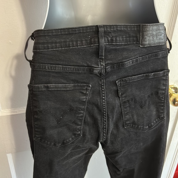 Levi's Black Skinny Jeans With Distressed Hems - Picture 6 of 8